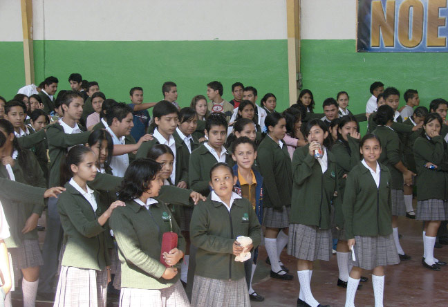 Colégios gratis para crianças em Guatemala